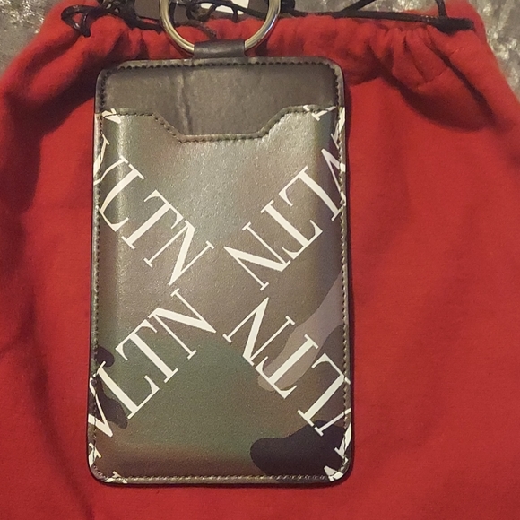 Valentino Garavani Phone Case - Picture 2 of 6